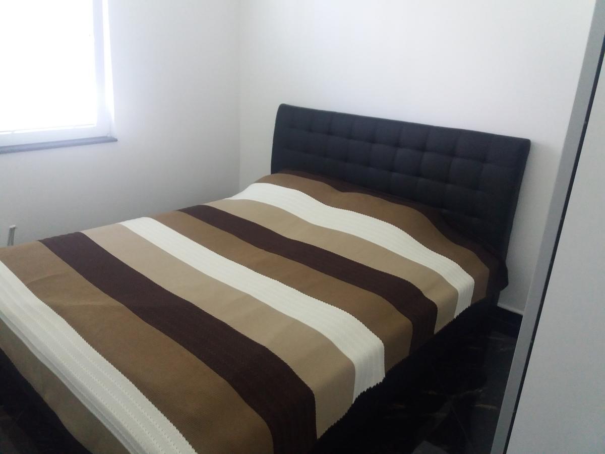 Nestorovic Daire Bar Dış mekan fotoğraf